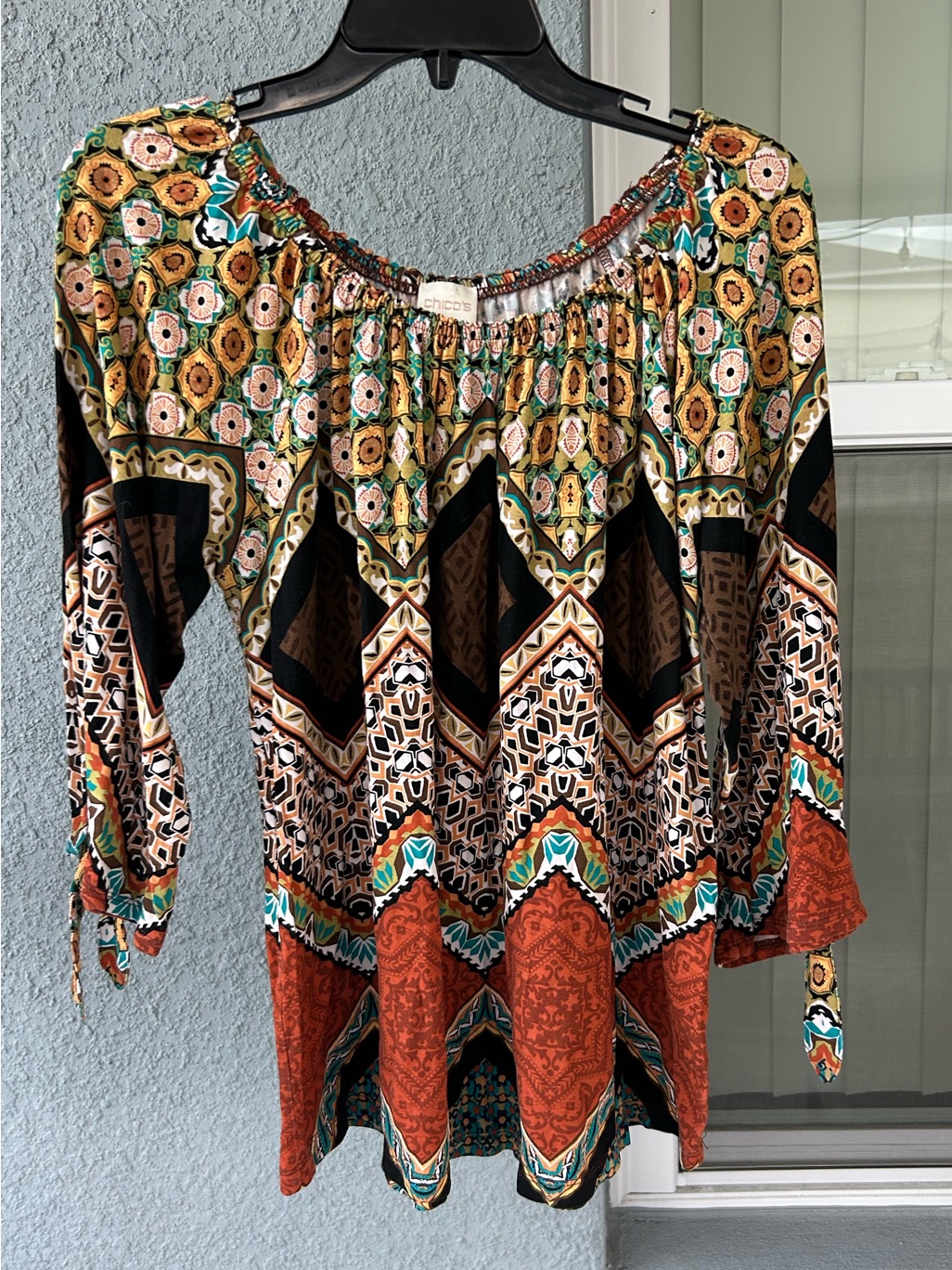 Chicoâs Mixed Print 3/4 Tie Sleeves Popover Top Size 2/Large Stretchy Geometric